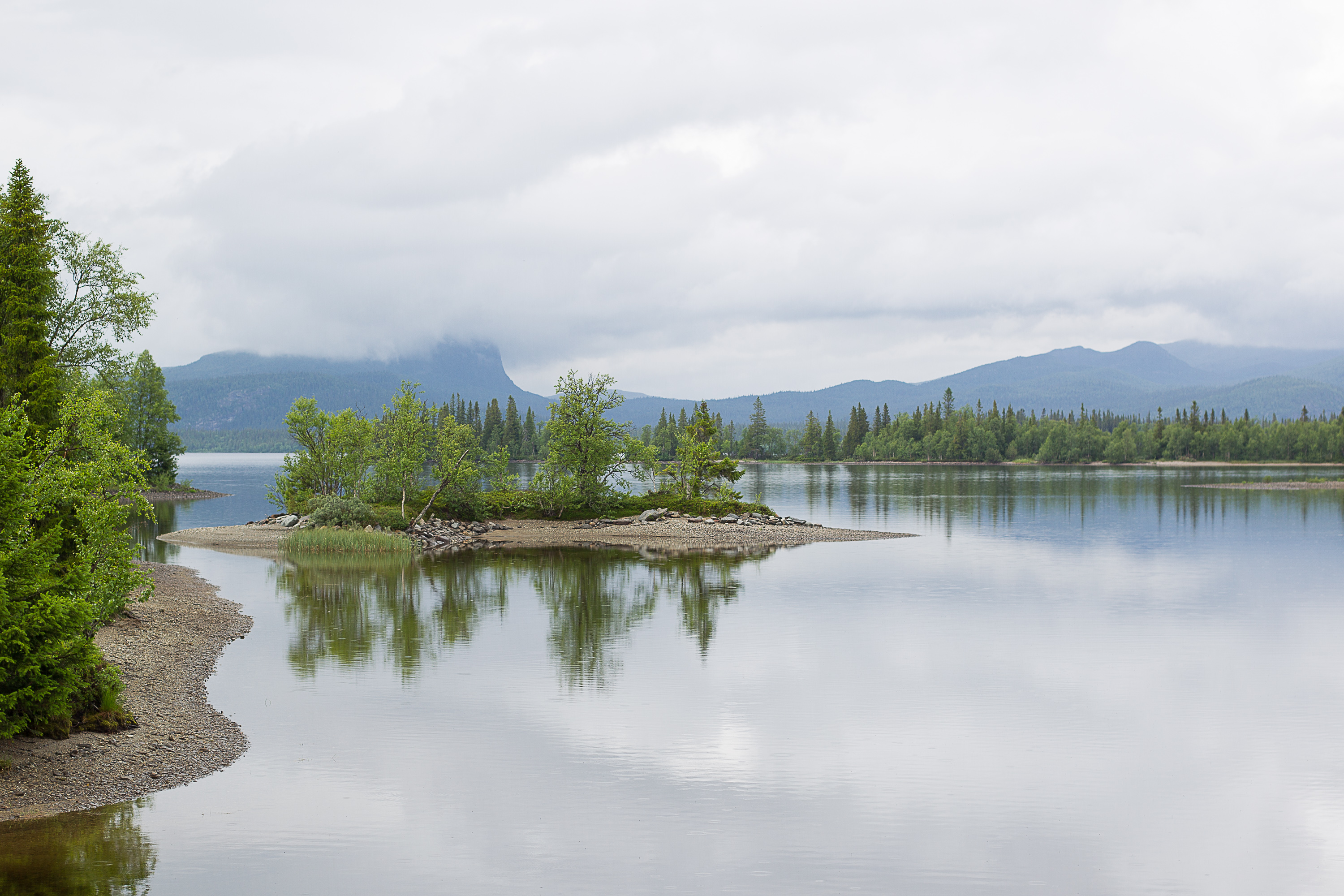 I närheten av Saxnäs vid Kultsjön, På tröskeln till Stekenjokk