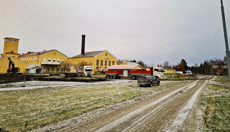 Närbild av markområde i Ulriksfors, vid gamla fängelset. 