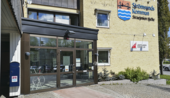 Entrén till kommunhuset.
